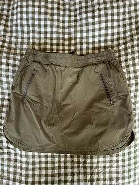 Gramicci nylon skort women’s size M